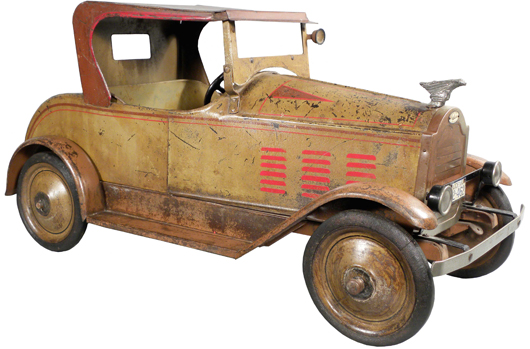 Rare 1930 Packard toy car made by American National, expected to bring $10,000. Image courtesy of Showtime Auction Services.